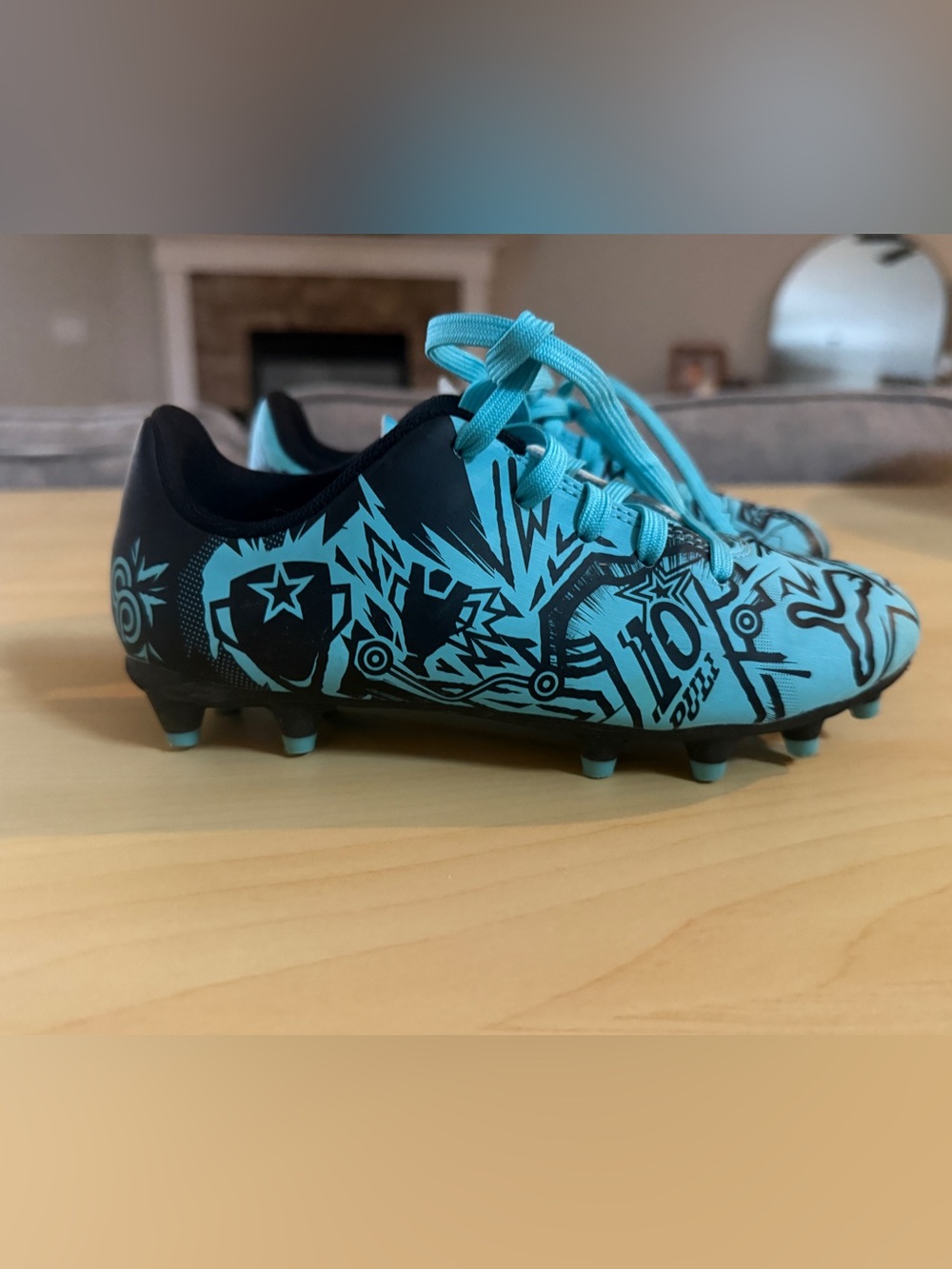 Puma Kids Teal and Black Graphic Soccer Cleats